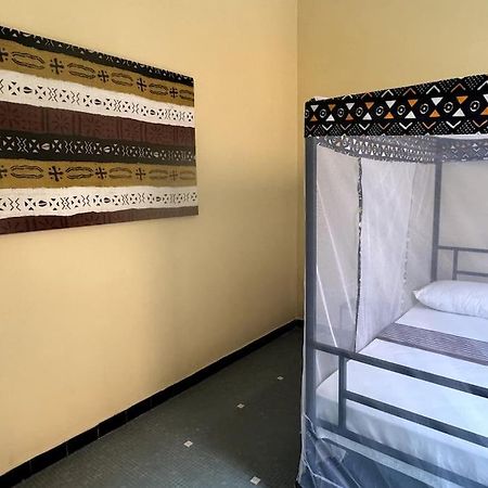 Independent Room On Island In Colonial House With Private Entrance Saint-Louis Bagian luar foto
