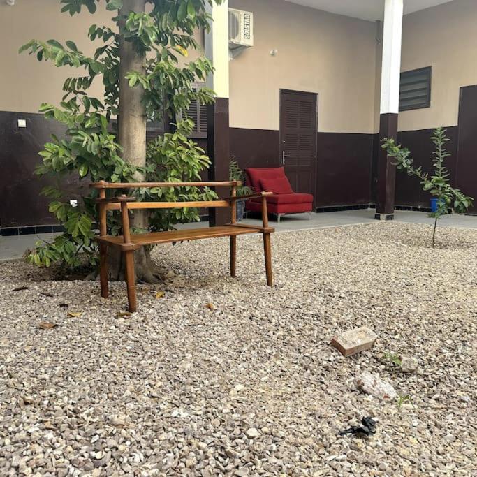 Independent Room On Island In Colonial House With Private Entrance Saint-Louis Bagian luar foto